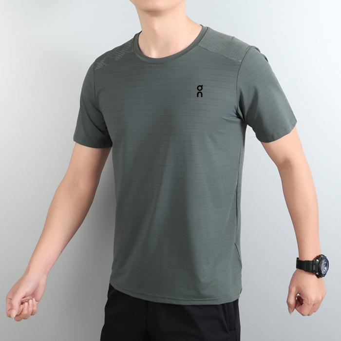 T-Shirt On Cloud - Vert Olive Motif épaule
